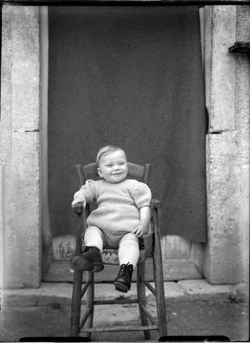 Portrait bébé sur - , chaise